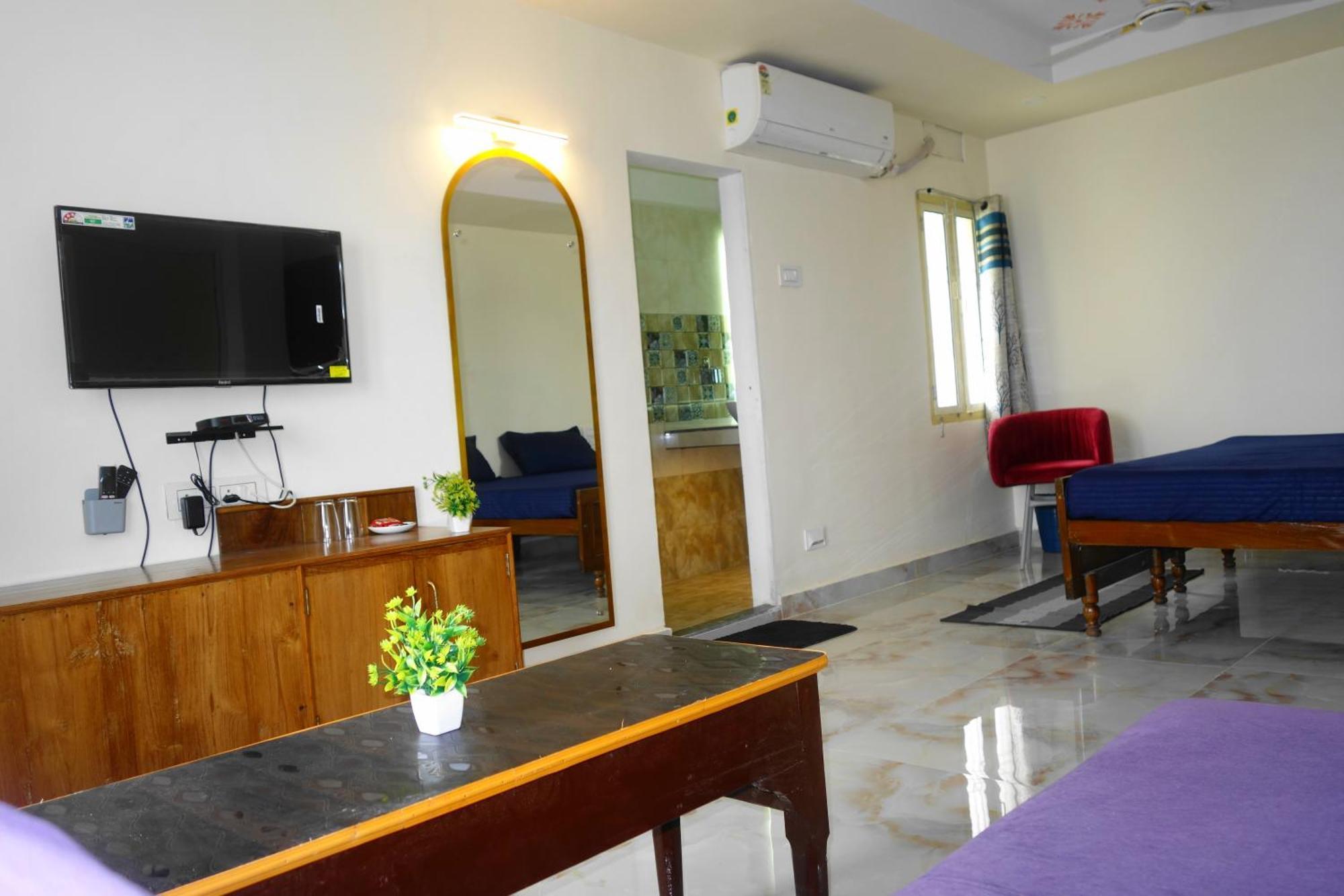 Hotel Hcb Brahmapur Exterior foto
